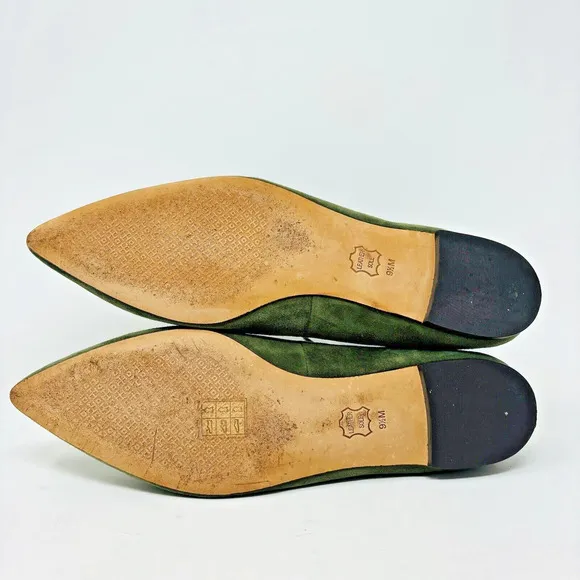 Tory Burch Pointed Toe Flats Size 9.5 Ashton Green T Strap Gold Charm Logo