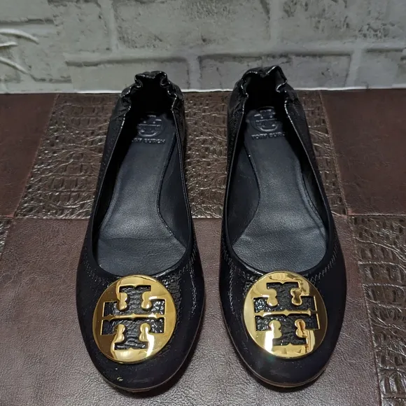 Tory Burch Reva Navy/Gold size 9.5