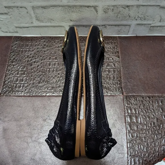 Tory Burch Reva Navy/Gold size 9.5