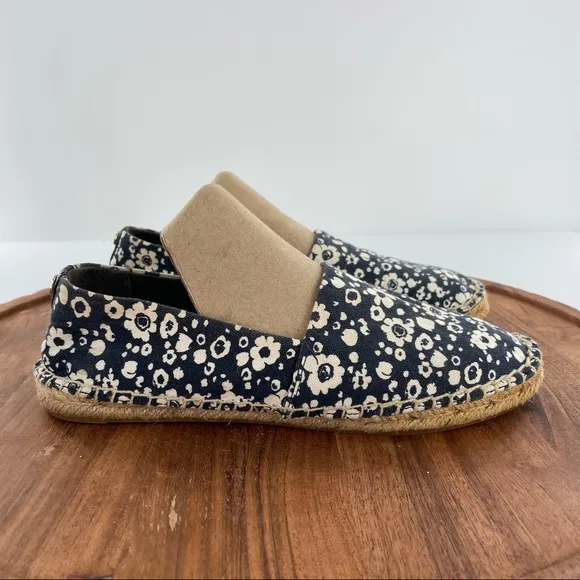 Tory Burch Risa Navy Blue Floral Print Espadrilles Shoes size 8