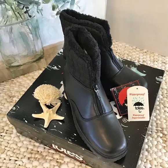 totes Women's Faux Fur/Quilted Waterproof Zip Boots, Size 9 NEW IN BOX