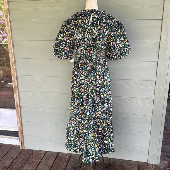 Tuckernuck | Hyacinth House Floral Smocked “Samantha” Midi Dress