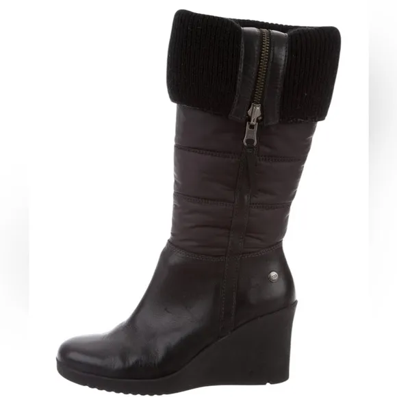 UGG Australia Black Leather Leona Quilted Puff Fold Over Wedge Boots Size 10