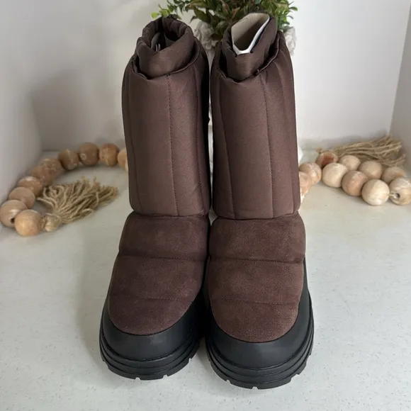 UGG Australia Classic Klamath Short Boots - Waterproof Sz 8