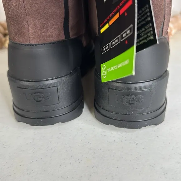 UGG Australia Classic Klamath Short Boots - Waterproof Sz 8