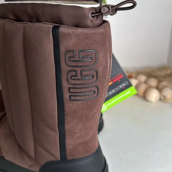 UGG Australia Classic Klamath Short Boots - Waterproof Sz 8