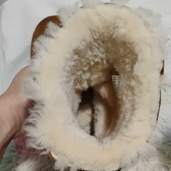 UGG Australia Noira Brown Winter Boots W Sheepskin Lining Sz.10 Worn Once #47