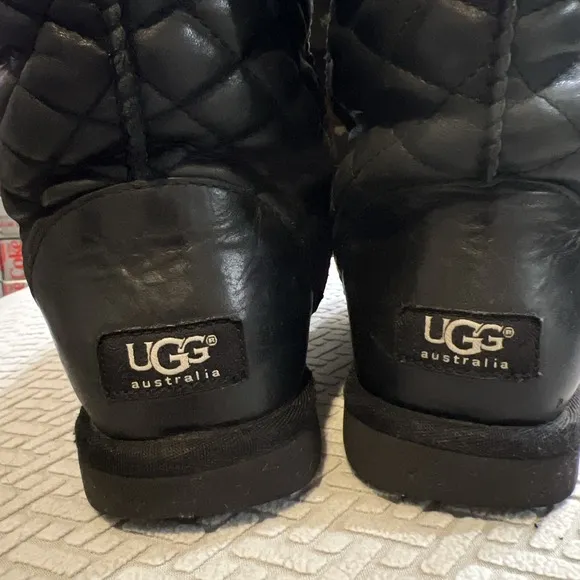UGG Australia RARE Classic TALL DIAMOND QUILTED Leather Boots US 7 EURO 38