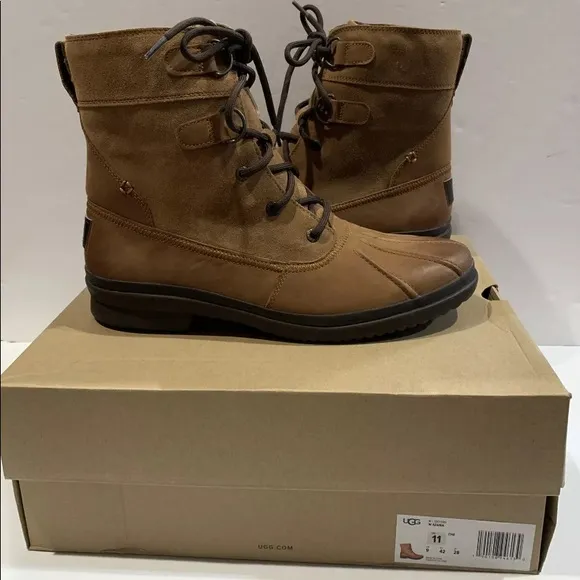 UGG AZARIA WOMEN ANKLE BOOTS WATERPROOF CHESTNUT Sz 11 NWB.