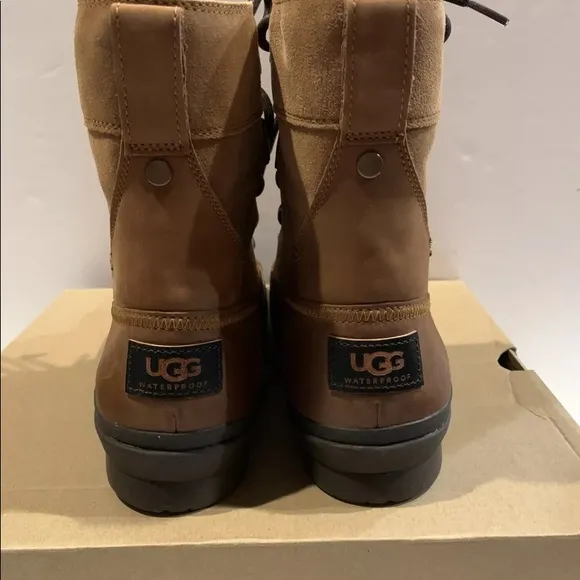 UGG AZARIA WOMEN ANKLE BOOTS WATERPROOF CHESTNUT Sz 11 NWB.