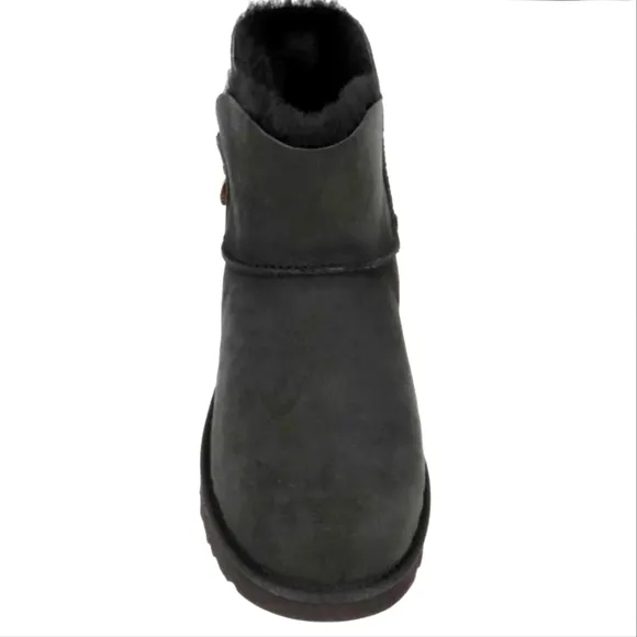 UGG Bailey Minis Size 10 Black Boots Real Shearling Lined Suede Gold Sid…