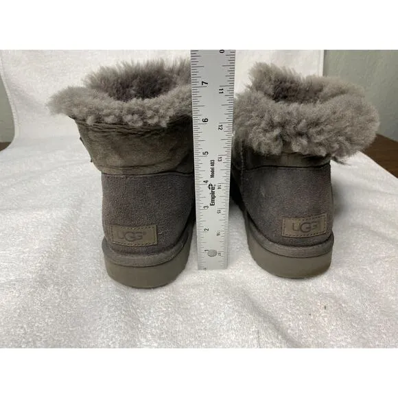 UGG Classic Mini Bailey Button Boots Women's 9 Bling Gray Sheepskin Suede Fur