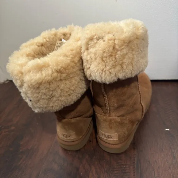 UGG Classic Tall II Fur Lined Tan Suede Brown Boots Sz 9