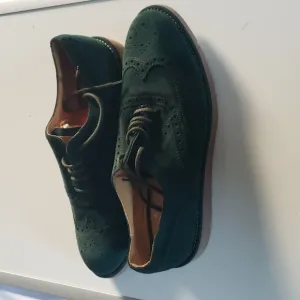UGG COLLECTION EDUARDO EVERGREEN SUEDE LACE-UP BROGUE LOAFERS size 11 1006581