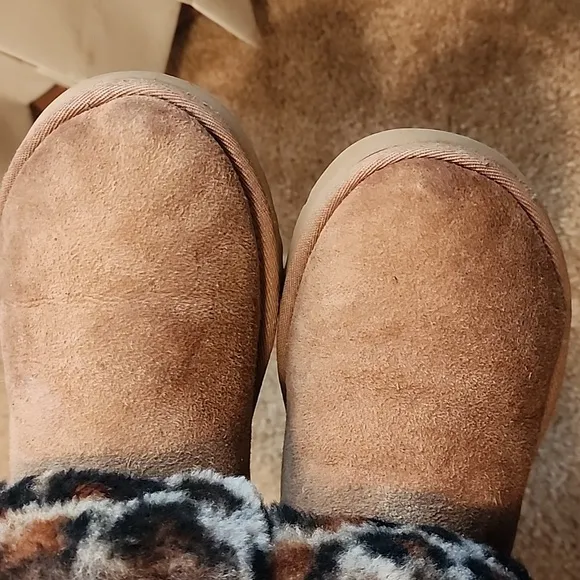 UGG Fluff Mini Quilted Leopard Boots