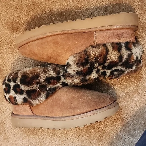 UGG Fluff Mini Quilted Leopard Boots