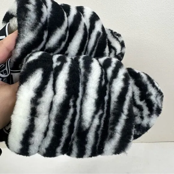 UGG Fluff Yeah Slides Womens 8 Black White Zebra Print Fur