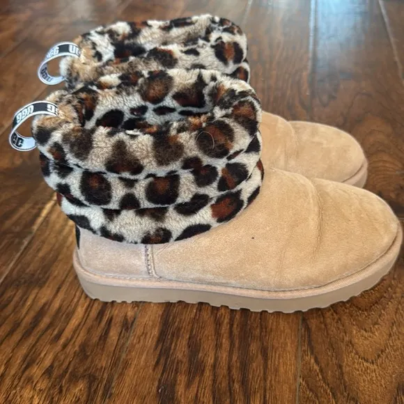 UGG Leopard Fluff mini quilted leopard boots, size 7