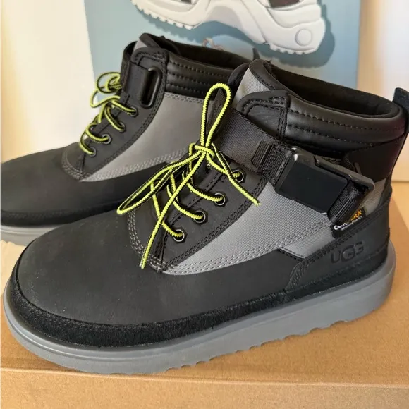UGG MEN'S HIGHLAND UTILITY STRAP WEATHER BOOTS NEW