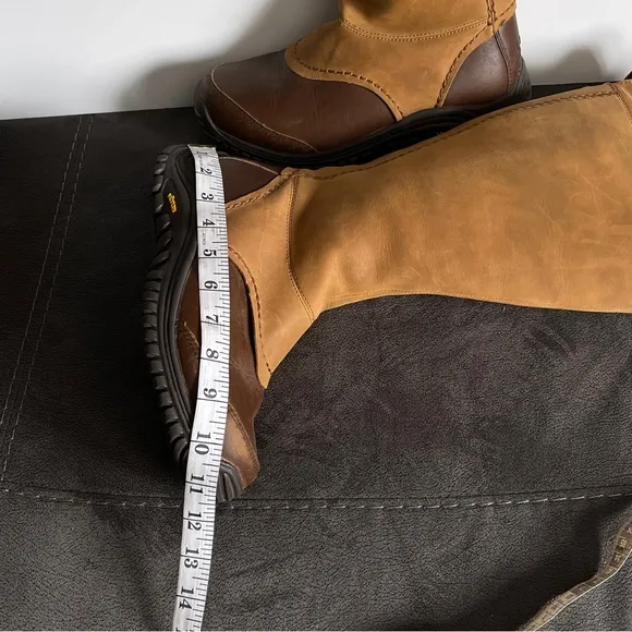 UGG Miko Waterproof Lined Tall Boots Chestnut Leather Sheepskin US Sz 8 Neutral