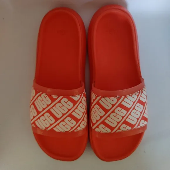 UGG Ruette Orange and White Slides Sandals Size 8