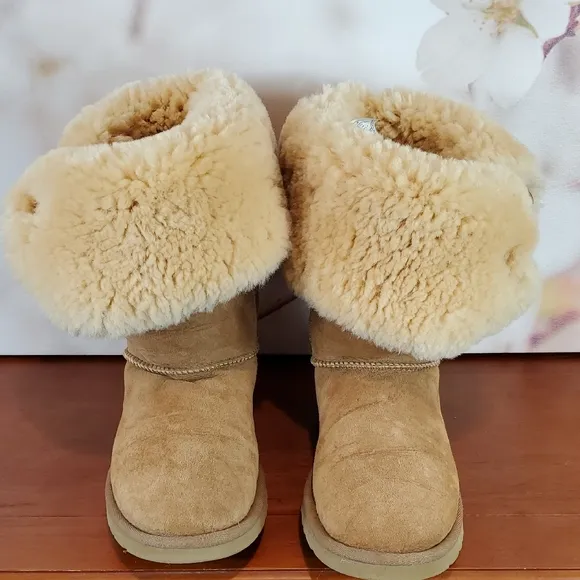 UGG Tan Winter Boots with Sheepskin Lining - 6