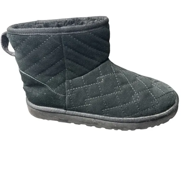UGG Women's Classic Mini Quilted Black Suede Winter Boots Size 11
