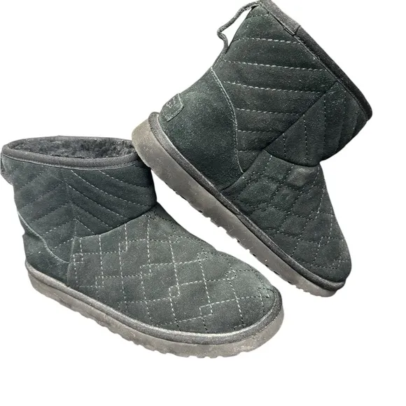 UGG Women's Classic Mini Quilted Black Suede Winter Boots Size 11