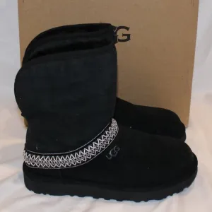 UGG WOMEN'S CLASSIC SHORT CRESCENT SUEDE SHEARLING‎ LINED BOOTS BLACK