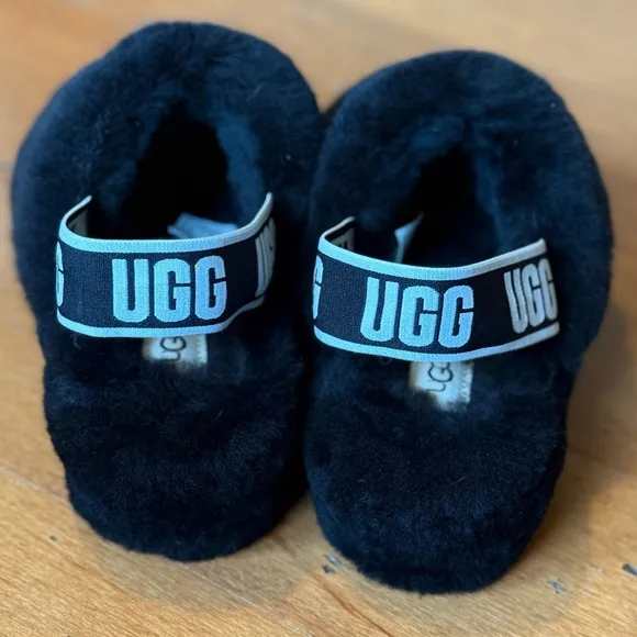 UGG Women’s Fluff Yeah Slides, Black, Size 7