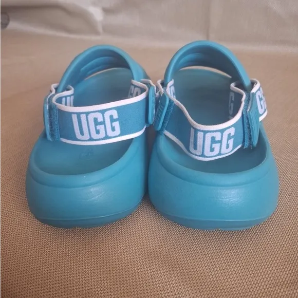 UGG Womens Sport Yeah Sand Aqua Sandals  Slides Size 9