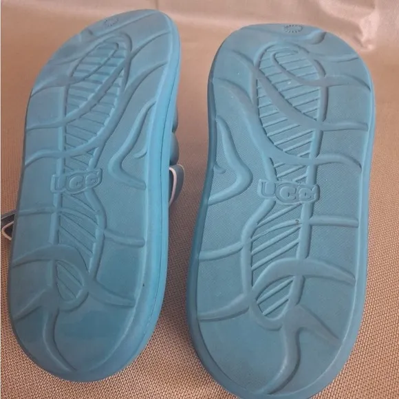 UGG Womens Sport Yeah Sand Aqua Sandals  Slides Size 9