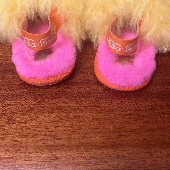 Ugg X Big Bird Fluff Yeah Slides Size 11 Girls