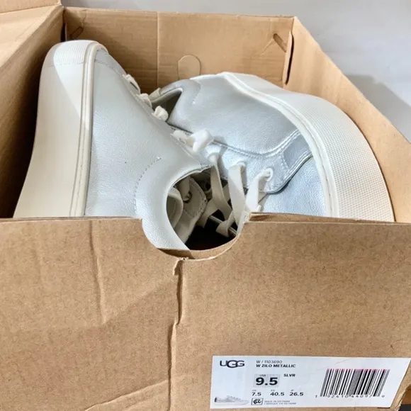 UGG ZILO Metallic Silver Leather Sneakers Trainers COMFORTABLE FLAT SHOE 9.5