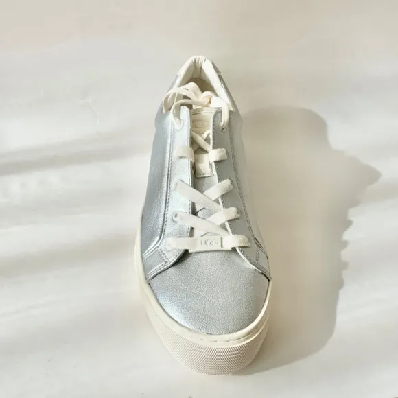UGG ZILO Metallic Silver Leather Sneakers Trainers COMFORTABLE FLAT SHOE 9.5