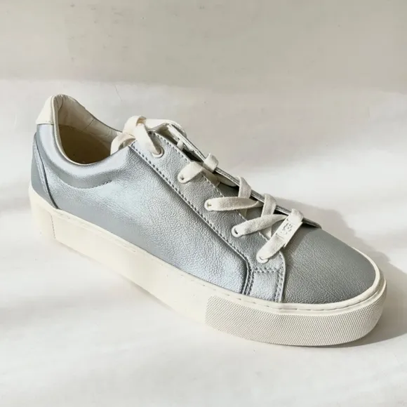 UGG ZILO Metallic Silver Leather Sneakers Trainers COMFORTABLE FLAT SHOE 9.5