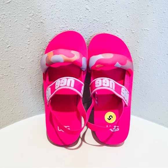 UGG Zuma Kids Women’s Camo Hot Pink Sling Slides Size J 5 W 7 NWT