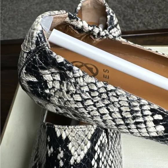 Ukies Snakeskin Python Flats US 8 Loafers Real Snake Leather Soles Nano Gel