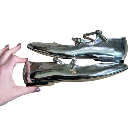 Urban Outfitters - NWOB Silver Double Strap Mary Jane Flats Sz 9