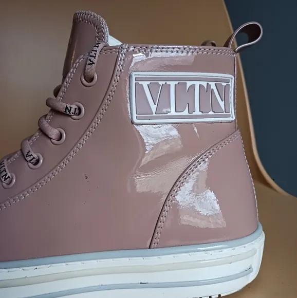 Valentino Garavani GIGGIES VLTN  High-Top Sneakers size 38