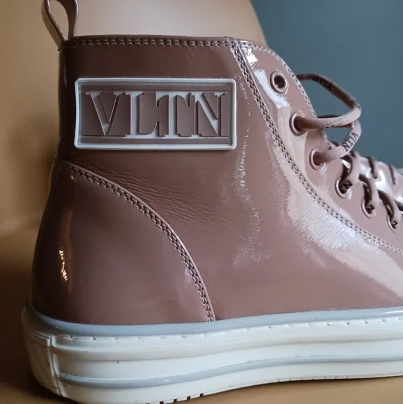 Valentino Garavani GIGGIES VLTN  High-Top Sneakers size 38