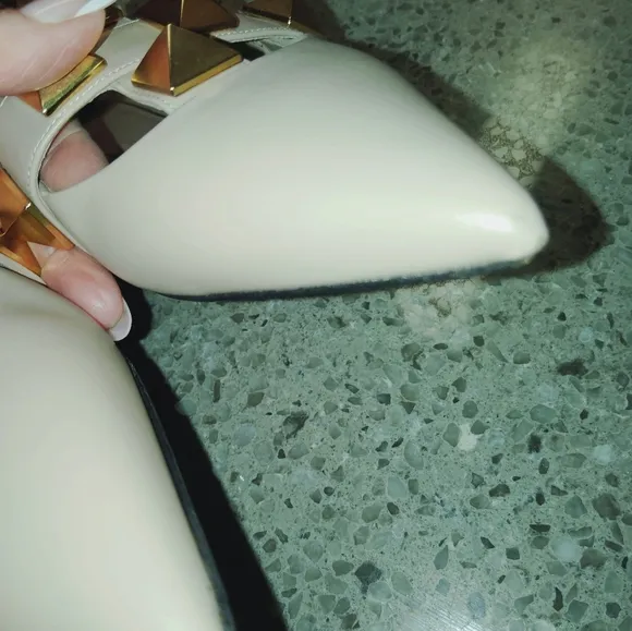 Valentino Rock Stud Beige Neutral Studded Ankle-Strap Flats Size 37 or 7