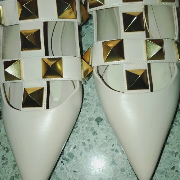 Valentino Rock Stud Beige Neutral Studded Ankle-Strap Flats Size 37 or 7