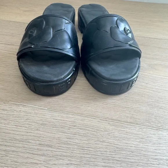 Valentino Atelier Rose Black Slide Women’s 38  MSRP $450