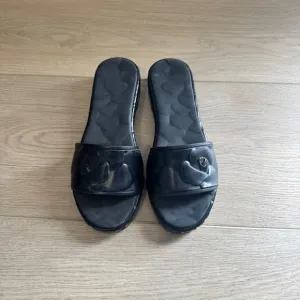 Valentino Atelier Rose Black Slide Women’s 38  MSRP $450