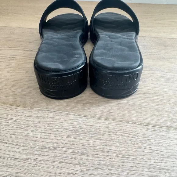 Valentino Atelier Rose Black Slide Women’s 38  MSRP $450
