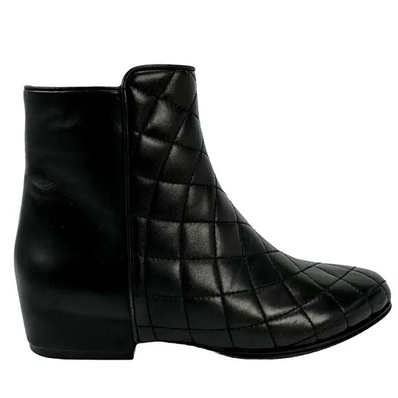 Vaneli Womens 6 M Gaston Ankle Boots Booties Black Nappa Quilted Leather NIB NEW