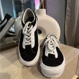 Vans Black and White Sneakers Classic Skate Style