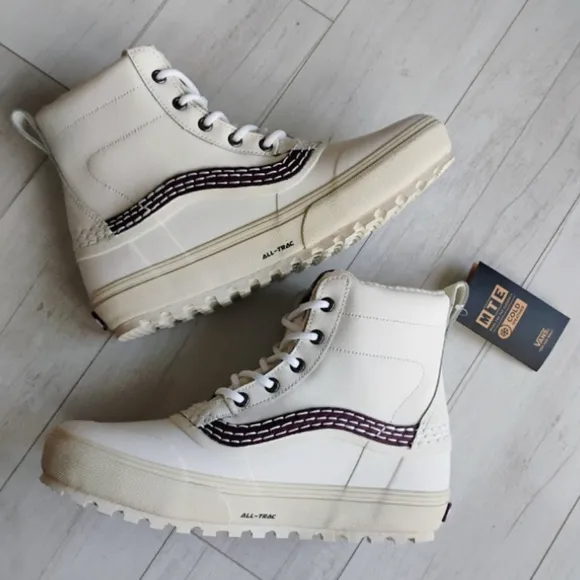VANS x BENNY URBAN NEW MTE Standard Mid Snow Boots