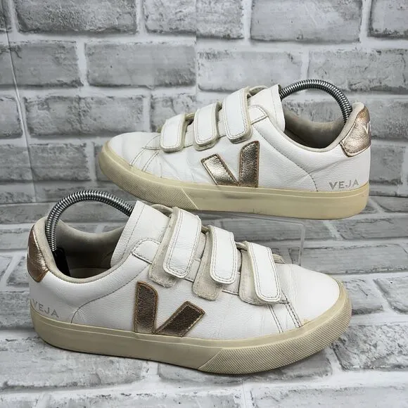 VEJA Recife Triple-Grip Women's Size 10 US Bicolor Sneakers
